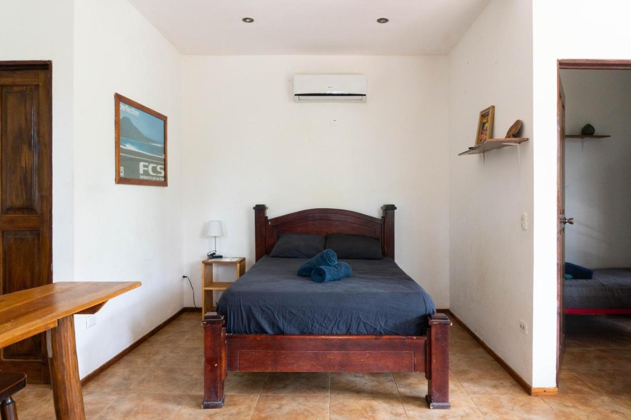 Chicama : Burnt Toast Surfcamp Apartment Nosara Luaran gambar